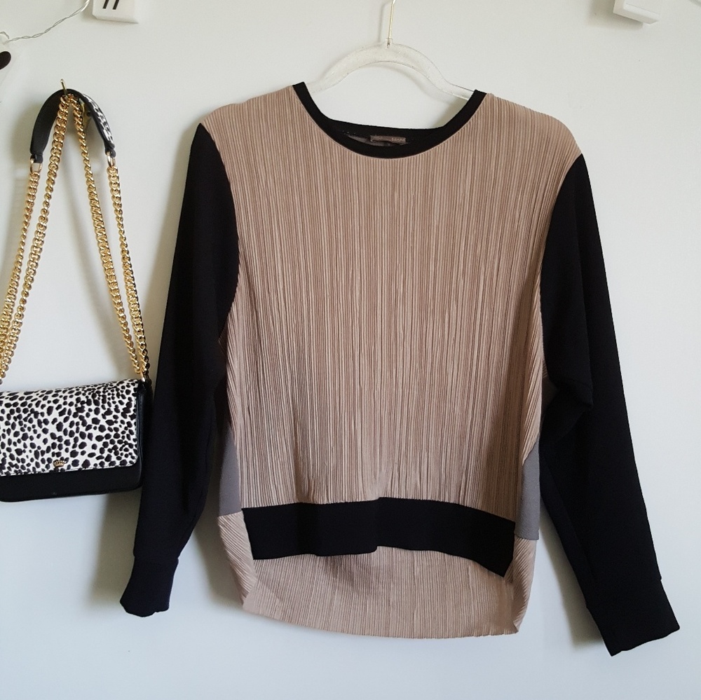 Zara multicolored chiffon crinkly top.